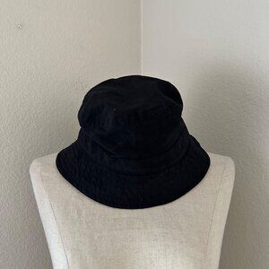 Aritzia Tna Bucket Hat Recycled Nylon Top Stitching Interior Mesh Minimalist Bla